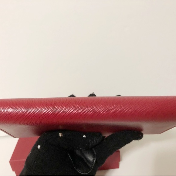 Authentic Salvatore Ferragamo Red Colour Leather Long Wallet Purse - Picture 7 of 15